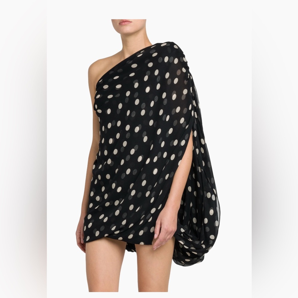 $2200 Stella McCartney

Silk Polka-Dot Minidress size 46